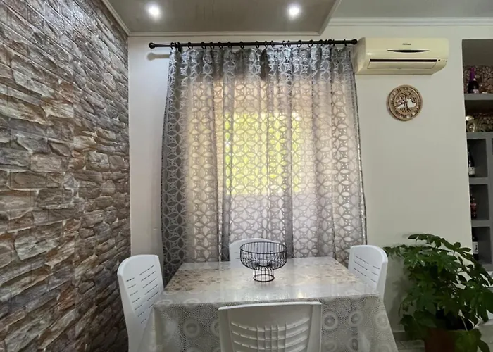 Apartament Pandeklare Prínos